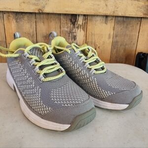 Orthofeet Gray and Yellow Sneakers Size 8 Like New